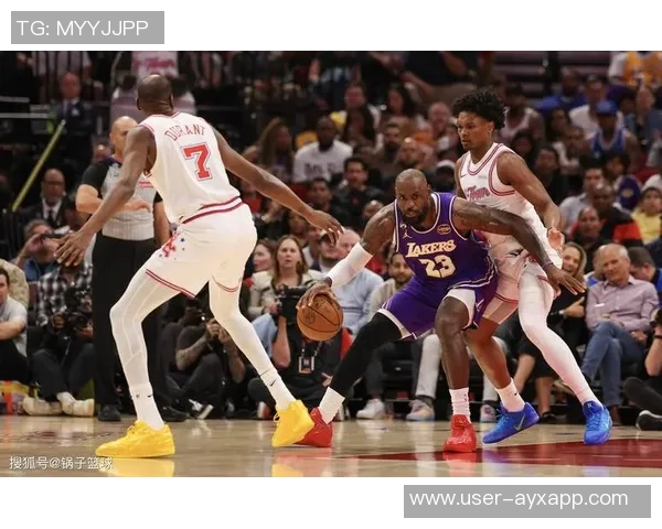 小里弗斯分析老詹在湖人角色转变为何需无球打法而非持球核心